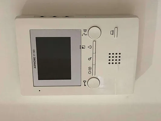 Rented by Compass | media 21