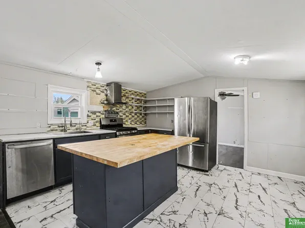 15025 E Plz #192, Omaha, NE 68137