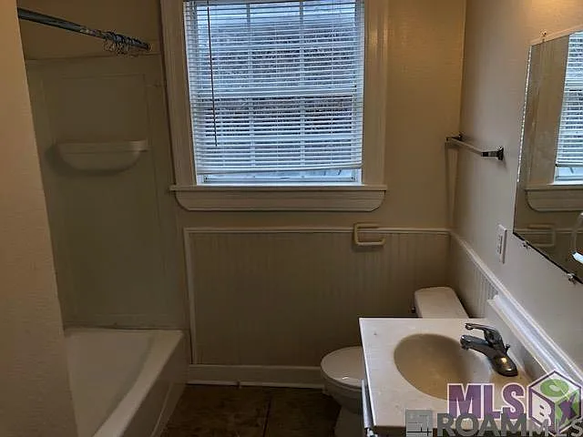 872 Aster St — Photo 11