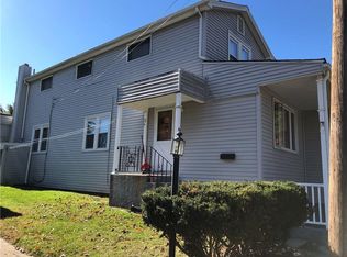 182 Arnold Rd, Coventry, RI 02816