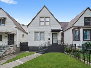 27 E 117th Pl, Chicago, IL 60628