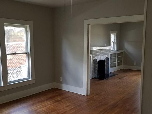 4th image of 1810 Avenue R