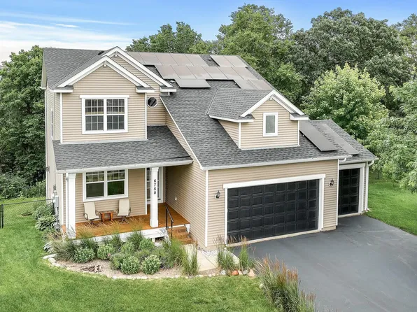 6780 Oak Ridge Ct, Shakopee, MN 55379