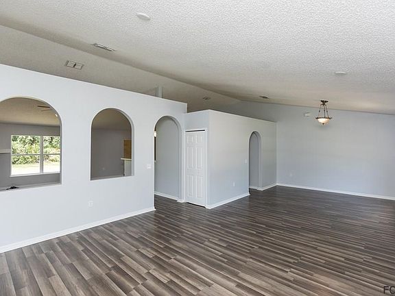 5th image of 20 Ryarbor Dr