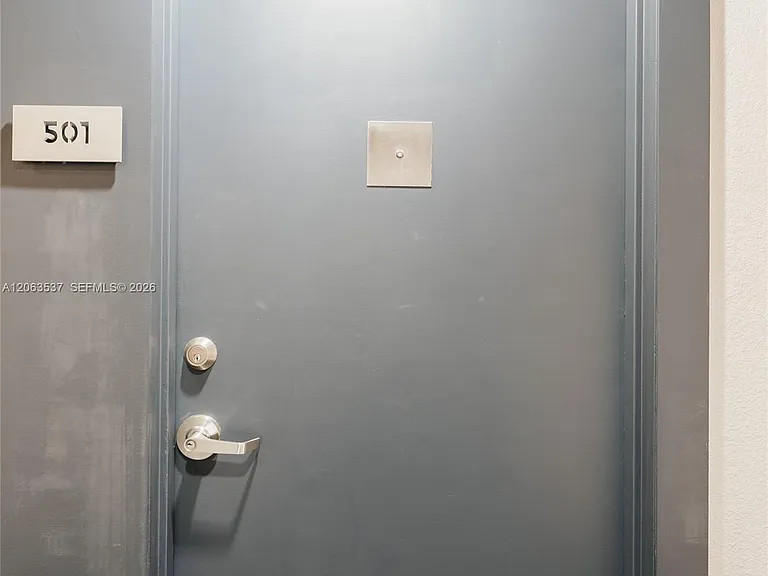 1000 West Ave #501 — Photo 15