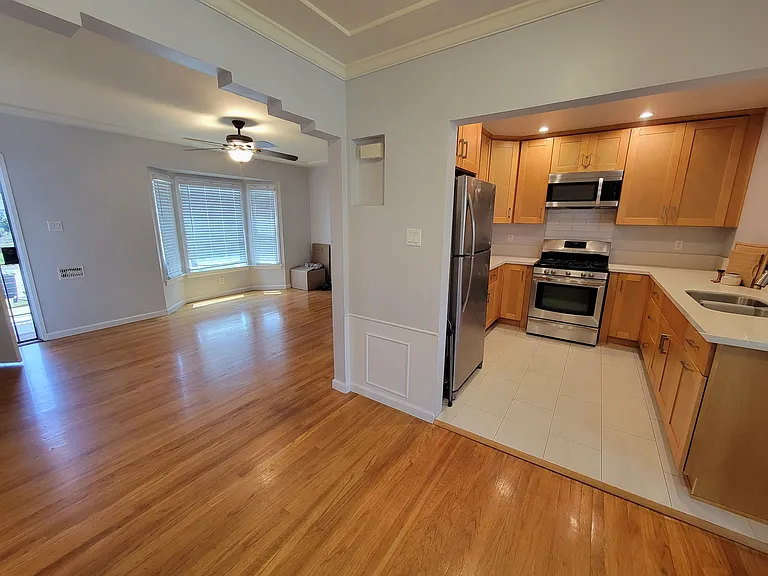 6063 Southside Dr #A — Photo 4