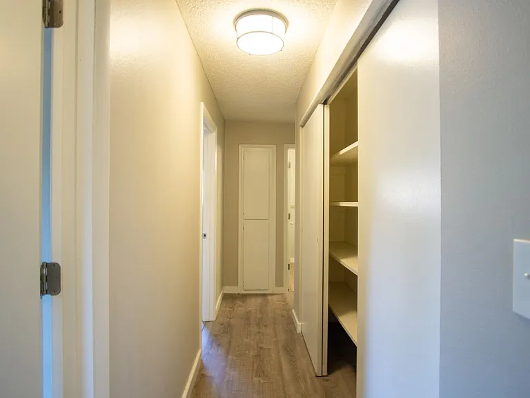 4151 SE 37th Ave #1 — Photo 10