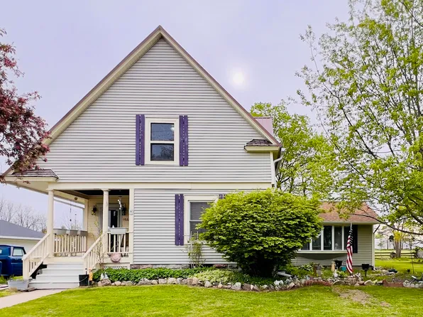 1033 Washington Blvd, Lake Odessa, MI 48849