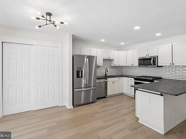 771 Barton Run Blvd — Photo 11