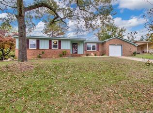 4147 Village Dr, Fayetteville, NC 28304