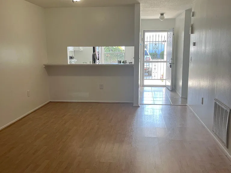 2920 Bradley Ct — Photo 12