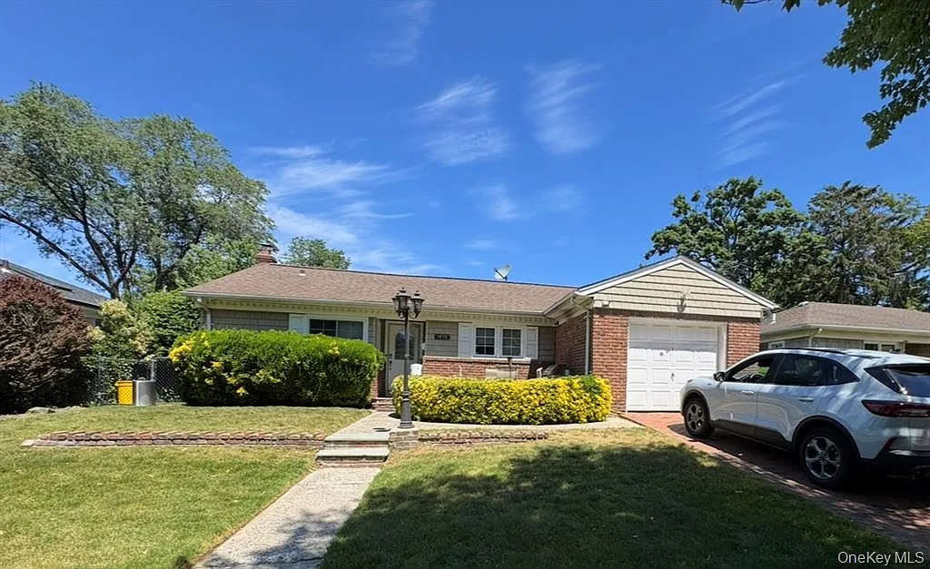 3 bed, 1164 sqft, $5,400 — Photo 1
