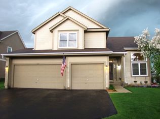 1347 Beacon Ln, Bartlett, IL 60103