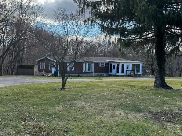 1517 Black Gap Rd, Fayetteville, PA 17222