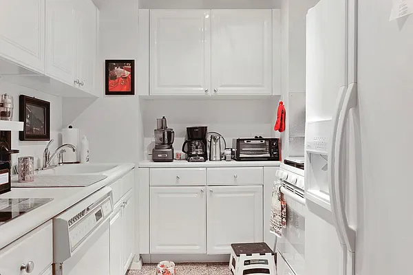 Rented by Compass | media 15