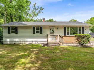 8043 Munson Rd, Mentor, OH 44060