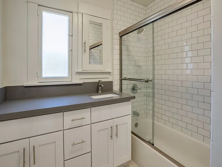Remodeled House In Hollywood — Photo 7