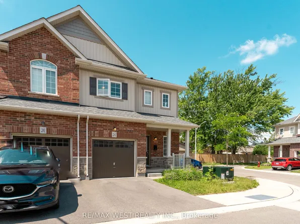 24 Dewberry Dr, Kitchener, ON N2B 0A9