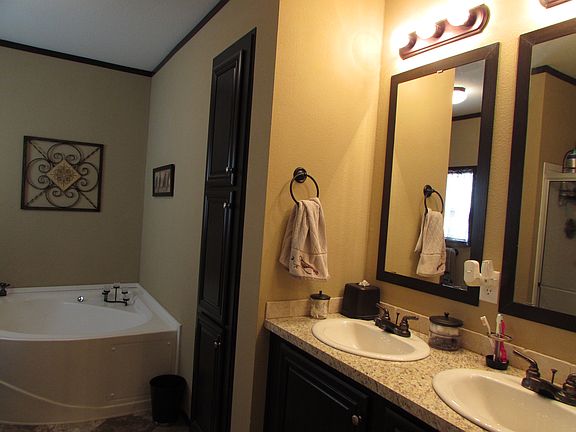 5th image of 12108 Loma Vista Cir
