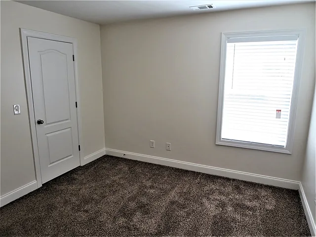 5592 Lair Ln — Photo 16