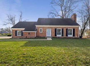 319 Flatrock Dr, Columbus, IN 47201