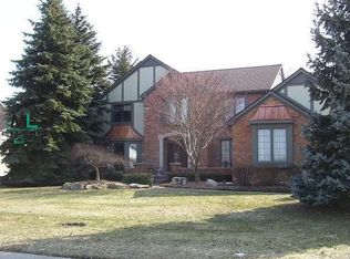 2963 Portage Trail Dr, Rochester Hills, MI 48309