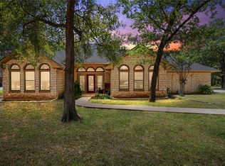 1095 Autumn Oaks Cir, China Spring, TX 76633