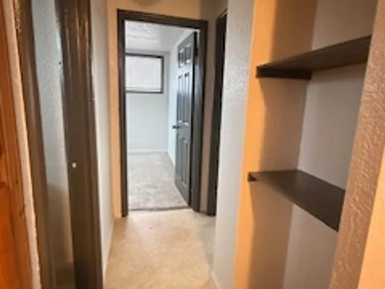216 Baltimore St — Photo 2