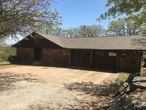 Garage doors on front & back
