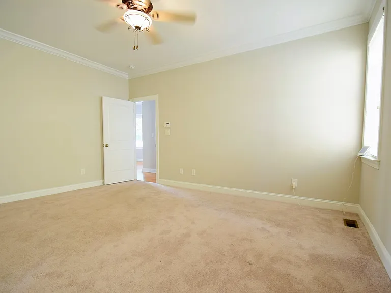 239 Blueridge Rd — Photo 14