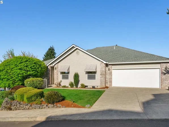 4238 SE Anderegg Loop, Portland, OR 97236