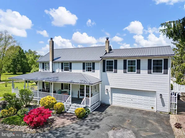 71 Greenhaven Dr, Elkton, MD 21921