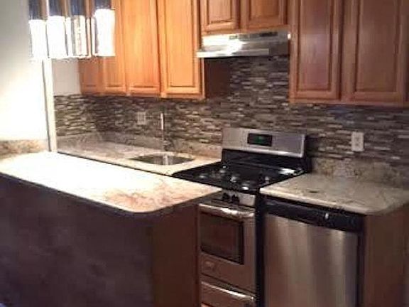2nd image of 650 9th Ave APT 5S