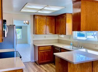923 Center Ct, Martinez, CA 94553