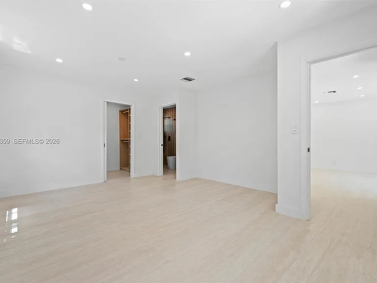 11770 Griffing Blvd — Photo 18