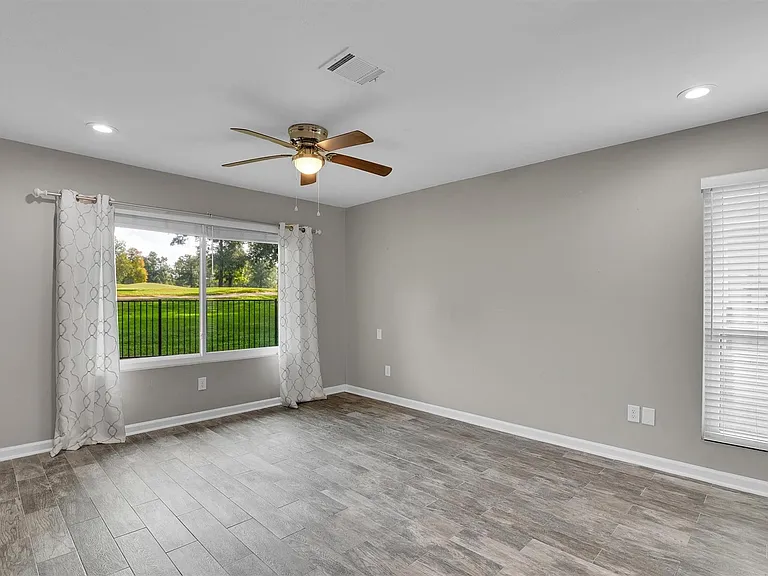 3555 Balboa Cir — Photo 11