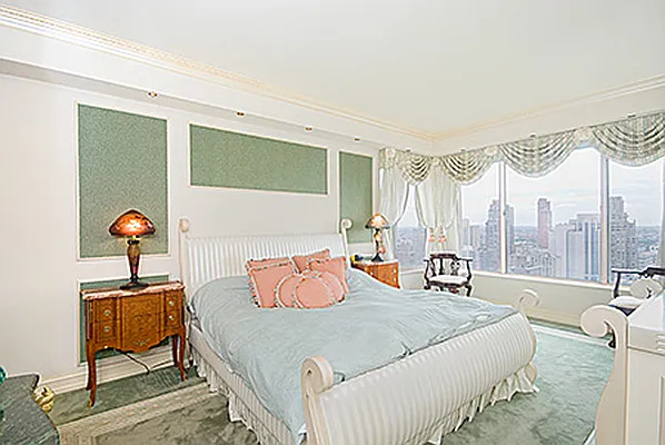 Sold by Trump International Realty | media 13