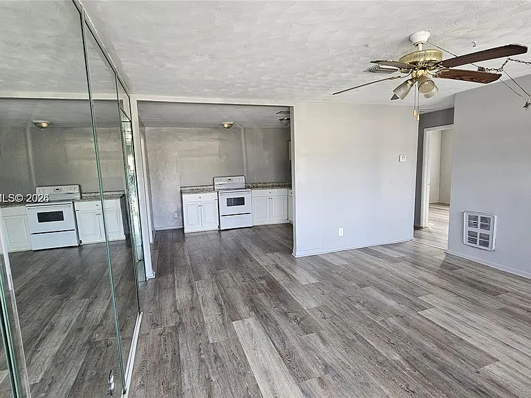 374 NW 31st Ave — Photo 6