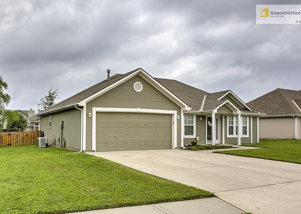 1st image of 1612 SE Dalton Dr