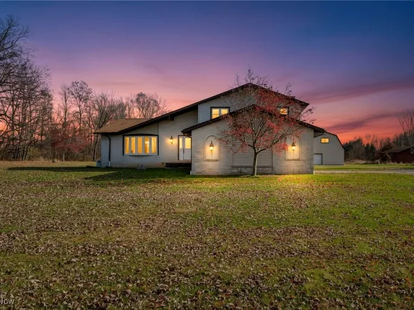 5941 Boneta Rd, Medina, OH 44256