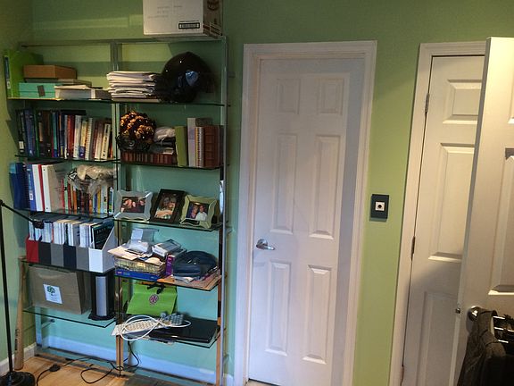 5th image of 315 20th St APT 1C