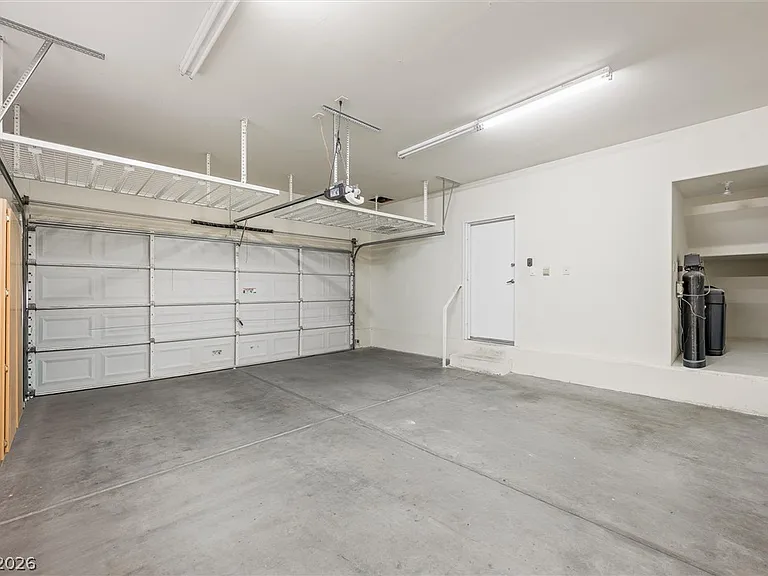 1087 Luna Eclipse Ln #2 — Photo 38