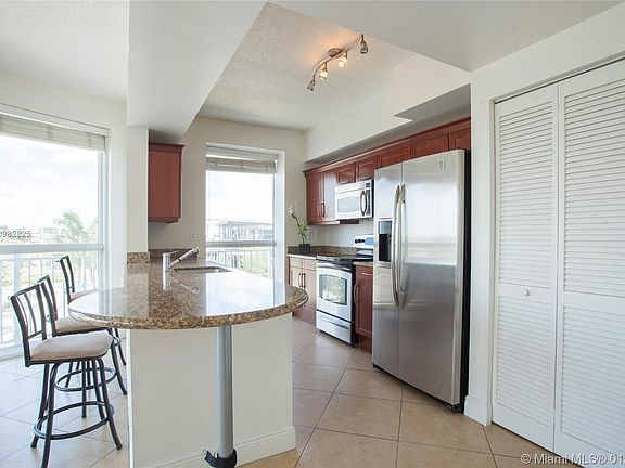 5th image of 7270 N Kendall Dr #B303