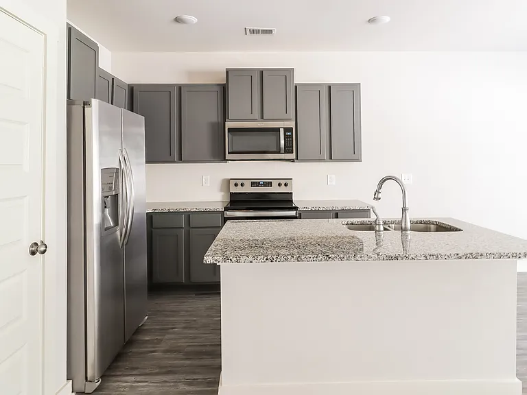 671 The Heights Ln — Photo 3