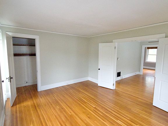 4th image of 5648 Bramble Ave #2