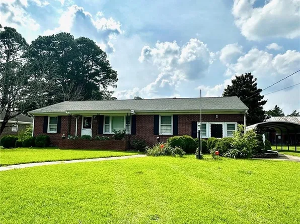 1540 Wilkins Dr, Suffolk, VA 23434