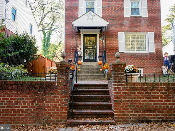 2816 18th St NE, Washington, DC 20018