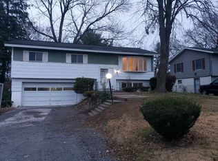 1189 Hillside Ave, Niskayuna, NY 12309