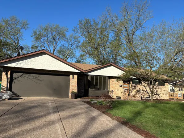 2841 W 91st St, Bloomington, MN 55431