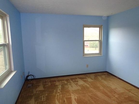 4th image of 6061 Brofield Dr